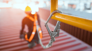 construction worker with chain on site